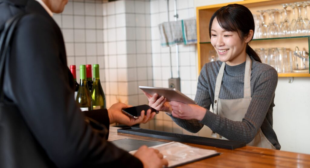OMOとは